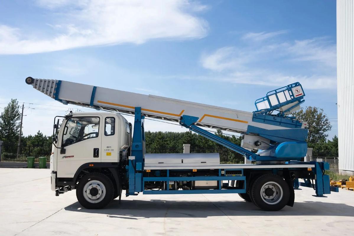 市中云梯上料车租赁费用