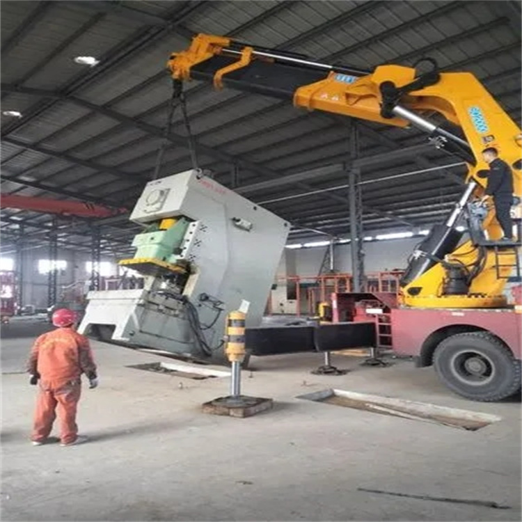 市中80吨折臂吊车出租附近电话